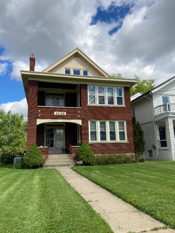 1038 Overlook Ave in Cincinnati, OH - Building Photo - Building Photo