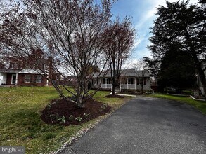 123 Meadowbrooke Pl in Winchester, VA - Building Photo - Building Photo