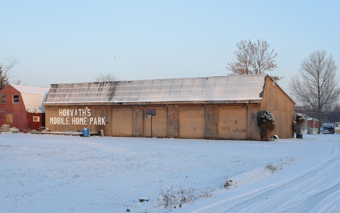 Horvath's Mobile Home Park in Warren, OH - Building Photo