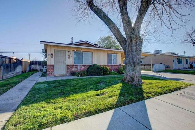 property at 728 Nevada Ave