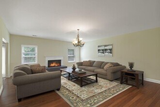 5296 Lexmark Cir in Atlanta, GA - Building Photo - Building Photo