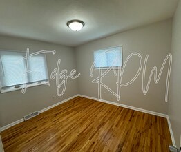 3311 Pridemore Dr in Cedar Falls, IA - Building Photo - Building Photo