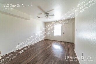 112 W 3rd St-Unit -K in Keene, TX - Building Photo - Building Photo