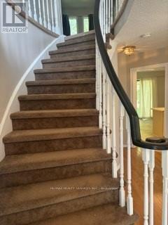 6653 Mockingbird Ln in Mississauga, ON - Building Photo - Building Photo