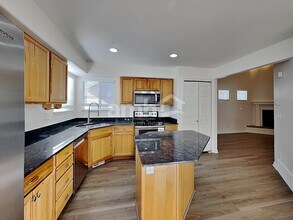 6828 Denby Dale Rd in West Jordan, UT - Building Photo - Building Photo