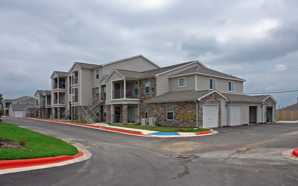 Ridge Pointe Apartments in Killeen, TX - Building Photo