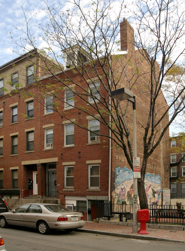 106 Tyler St in Boston, MA - Foto de edificio - Building Photo