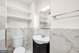 704 S Washington Square in Philadelphia, PA - Building Photo - Building Photo