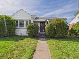 3600 Pilots Ln in Richmond, VA - Building Photo