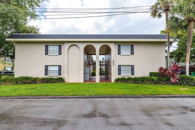 2207 S Carolina Ave in Tampa, FL - Building Photo - Building Photo
