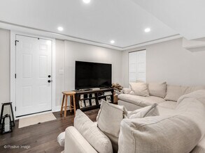 34 N Waiola Ave in La Grange, IL - Building Photo - Building Photo