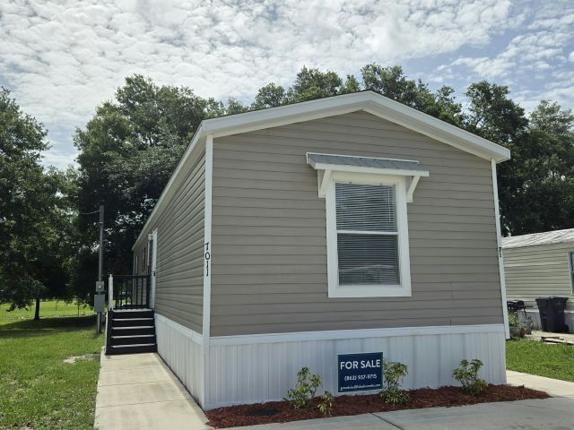 property at 7011 Greenbrier Village Dr