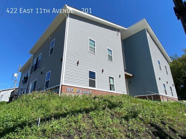 property at 422 E 11th Ave
