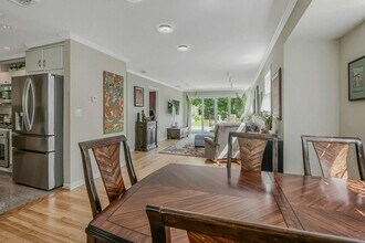 94 Calvin Ave in Syosset, NY - Building Photo - Building Photo