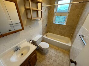 1411 Commonwealth Ave in Boston, MA - Building Photo - Building Photo