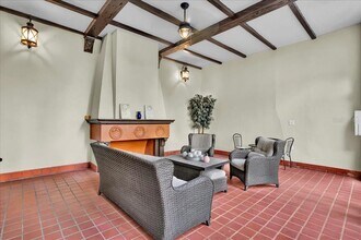 2117 W Dekle Ave in Tampa, FL - Building Photo - Building Photo