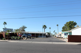 Royal Palms Village in Mesa, AZ - Building Photo - Building Photo