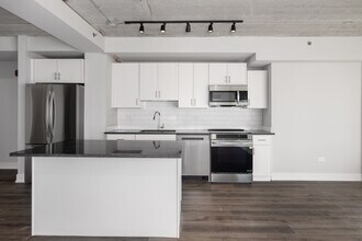 The Carmen in Chicago, IL - Building Photo - Interior Photo