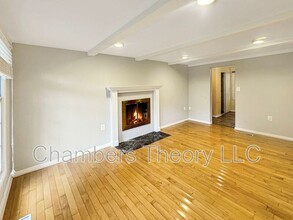 2200 Jester Ct in Reston, VA - Building Photo - Building Photo