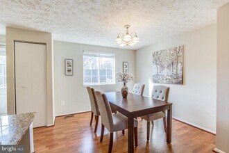 8035 Tyson Oaks Cir in Vienna, VA - Building Photo - Building Photo