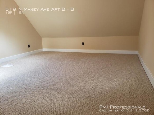 519 N Maney Ave-Unit -B in Murfreesboro, TN - Foto de edificio - Building Photo