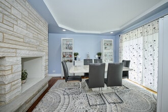 8841 W Kathy Ln in Des Plaines, IL - Building Photo - Building Photo