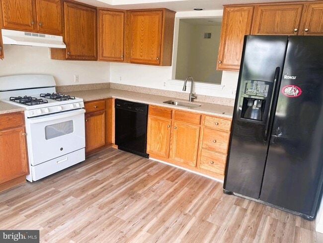 property at 131 Kendal Ct