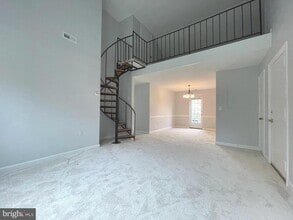 4711 30th St S in Arlington, VA - Foto de edificio - Building Photo