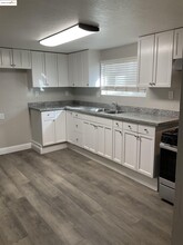 619 W 17th St in Antioch, CA - Building Photo - Building Photo