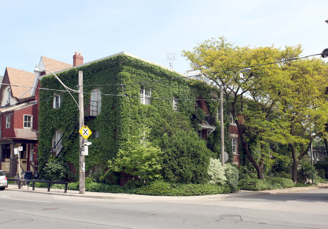 453-457 Indian Grv in Toronto, ON - Building Photo - Primary Photo