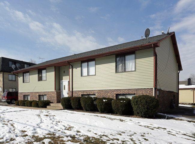 1040 S York Rd in Bensenville, IL - Building Photo - Building Photo