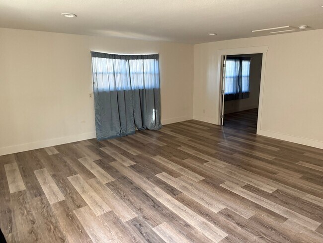 922 Havenwood Dr in Dallas, TX - Foto de edificio - Building Photo