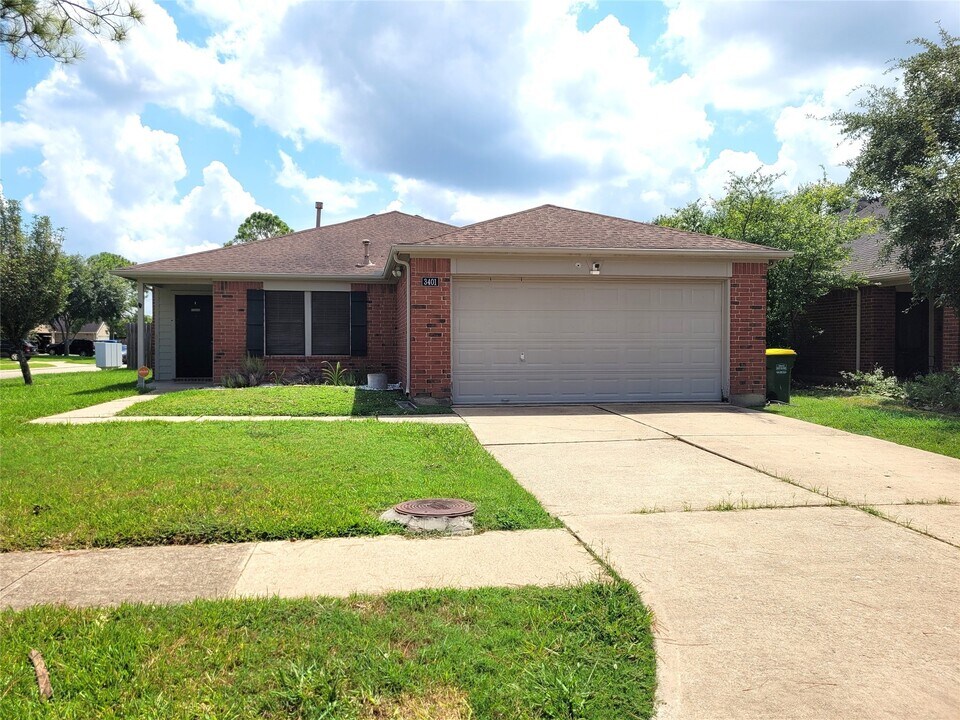 3401 Wheatstalk Ln in Pearland, TX - Building Photo