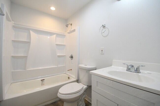 822 N Van Buren St in Covington, LA - Building Photo - Building Photo
