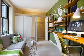 Randolph Tower City Apartments in Chicago, IL - Building Photo - Building Photo