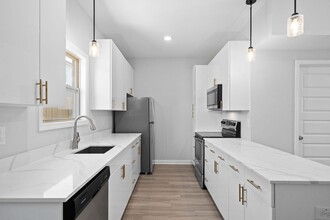 360 Luxury Townhomes in Clarksville, TN - Foto de edificio - Building Photo