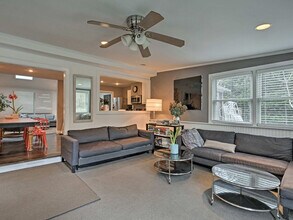 14 Millstone Dr in Southampton, NY - Building Photo - Building Photo