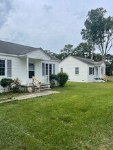 2108 Thompson Dr in Newport, NC - Building Photo - Building Photo