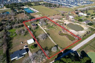 6250 N Mallard Dr in Fulshear, TX - Building Photo - Building Photo