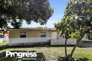 140 NE 23rd Ct in Pompano Beach, FL - Building Photo