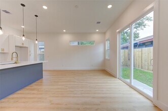 4029 Knoxville St in Houston, TX - Building Photo - Building Photo