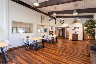 Olympic Village Apartments in Chicago Heights, IL - Building Photo - Interior Photo