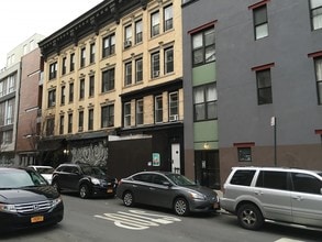 225 S 1st St in Brooklyn, NY - Building Photo - Building Photo