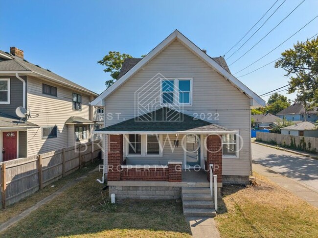 property at 601 N Oxford St