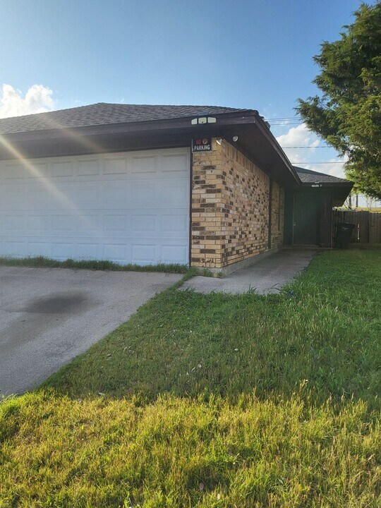 1712 San Rafael St in Fort Worth, TX - Building Photo