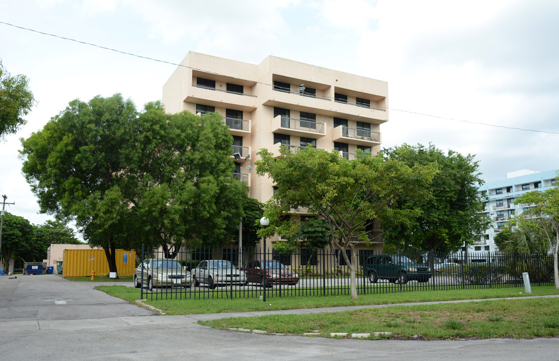 Robert Sharp Towers Two in Miami, FL - Building Photo