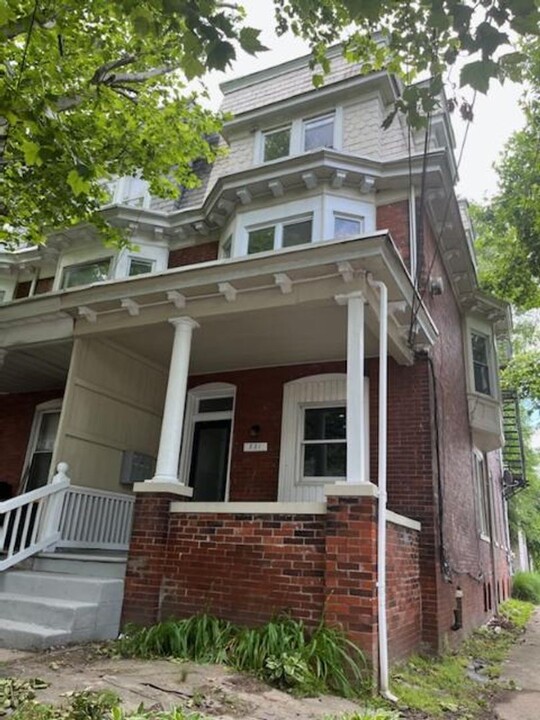 551 Radnor St in Harrisburg, PA - Building Photo