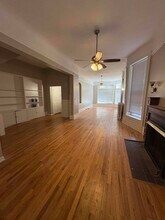 5136 S Blackstone Ave in Chicago, IL - Building Photo - Building Photo