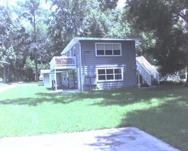 2968 Magnolia Rd in Orange Park, FL - Foto de edificio - Building Photo