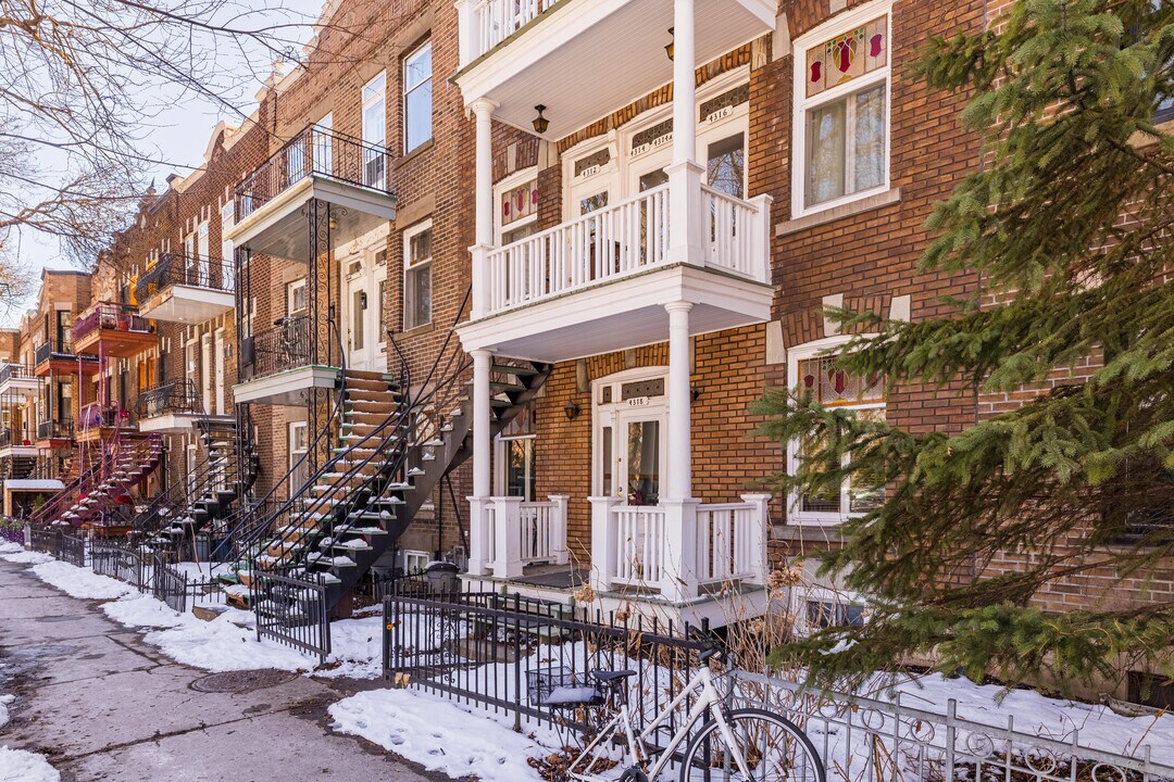 4312-4318 Fullum St in Montréal, QC - Building Photo